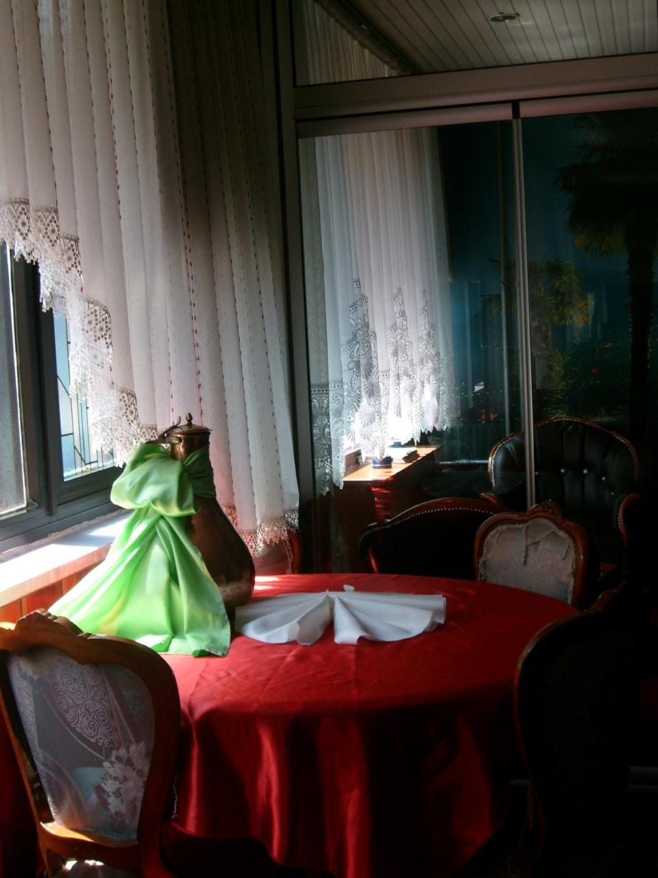 Hotel Cesme 科尼亚 外观 照片
